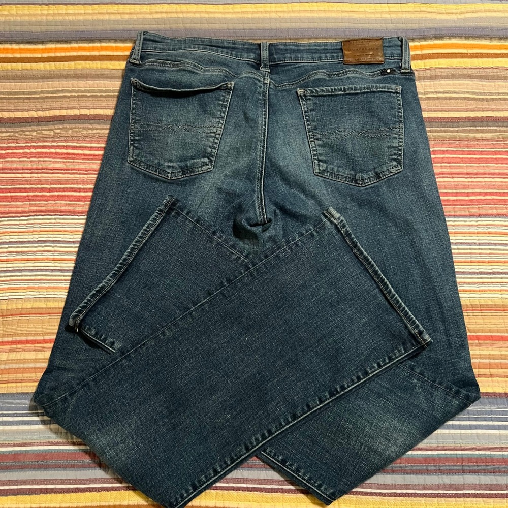 Lucky Brand Womens Bootcut Jeans Medium Wash Size 14 32 Inseam Regular Fit Denim